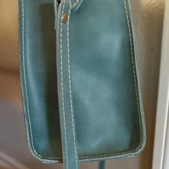 Portland Leather Teal Tote Bag - Picture 6 of 7